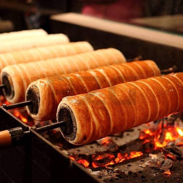 Chimney Cake Oven Roll Grill M - огляд і ціна Waffle Cone Maker