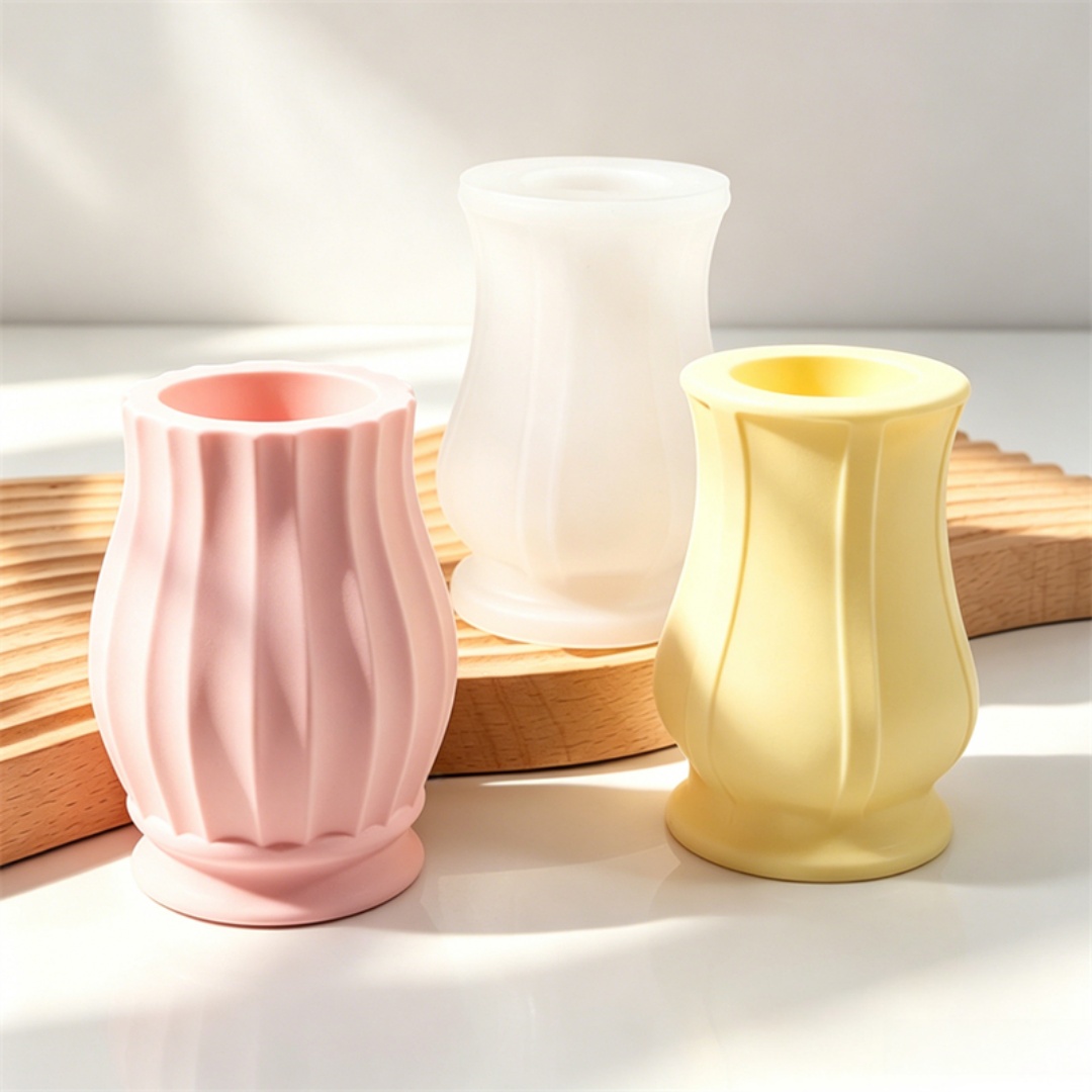 Embossed Pattern Curved Vase S - огляд і ціна Potsticker Mold